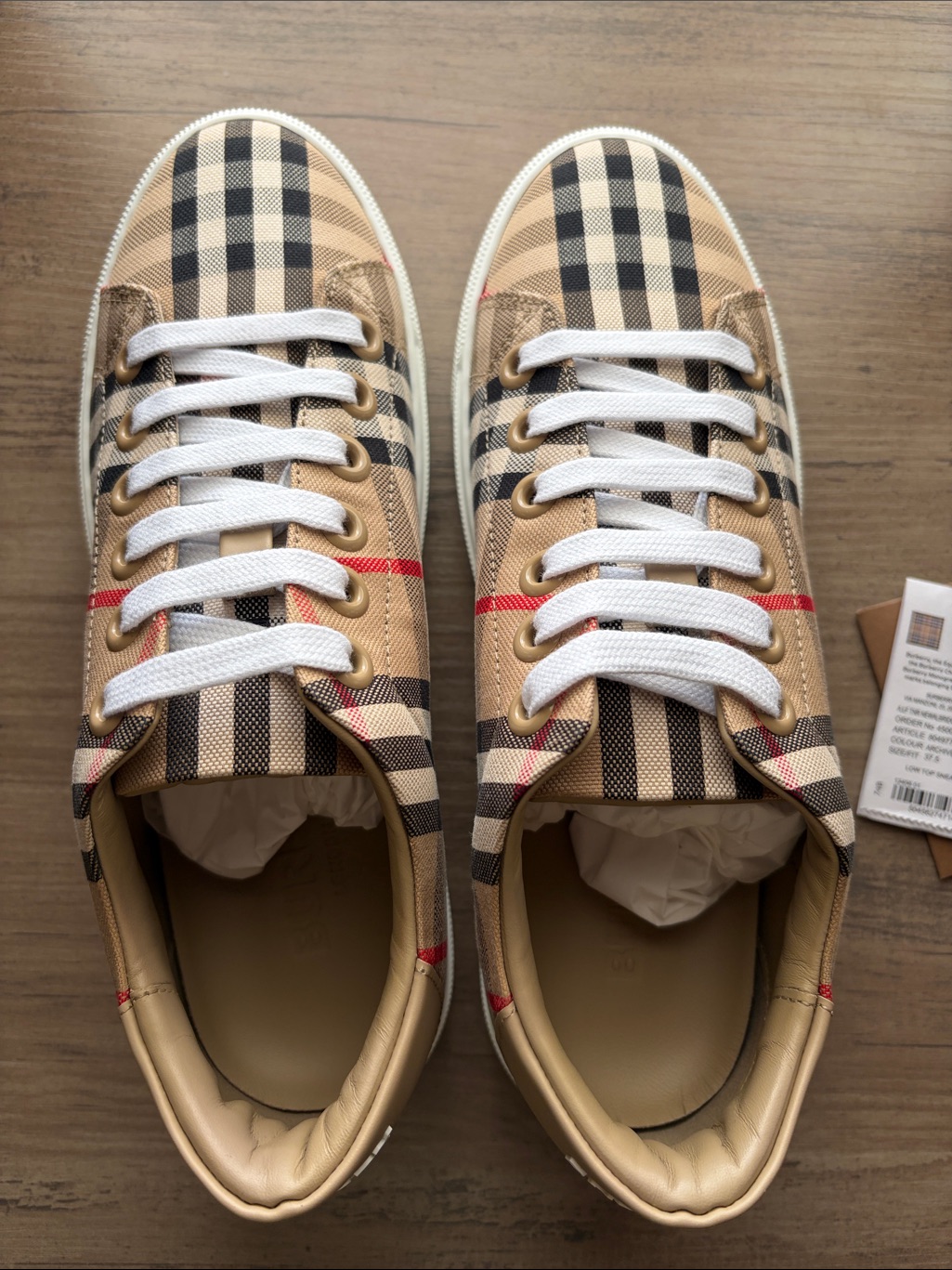Nwt Burberry Tnr Newalbridge Archive Beige Sneakers Size 37.5